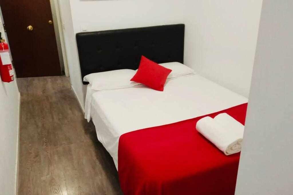 Comodo Y Agradable Estudio En Madrid Centro A5 Eksteriør billede